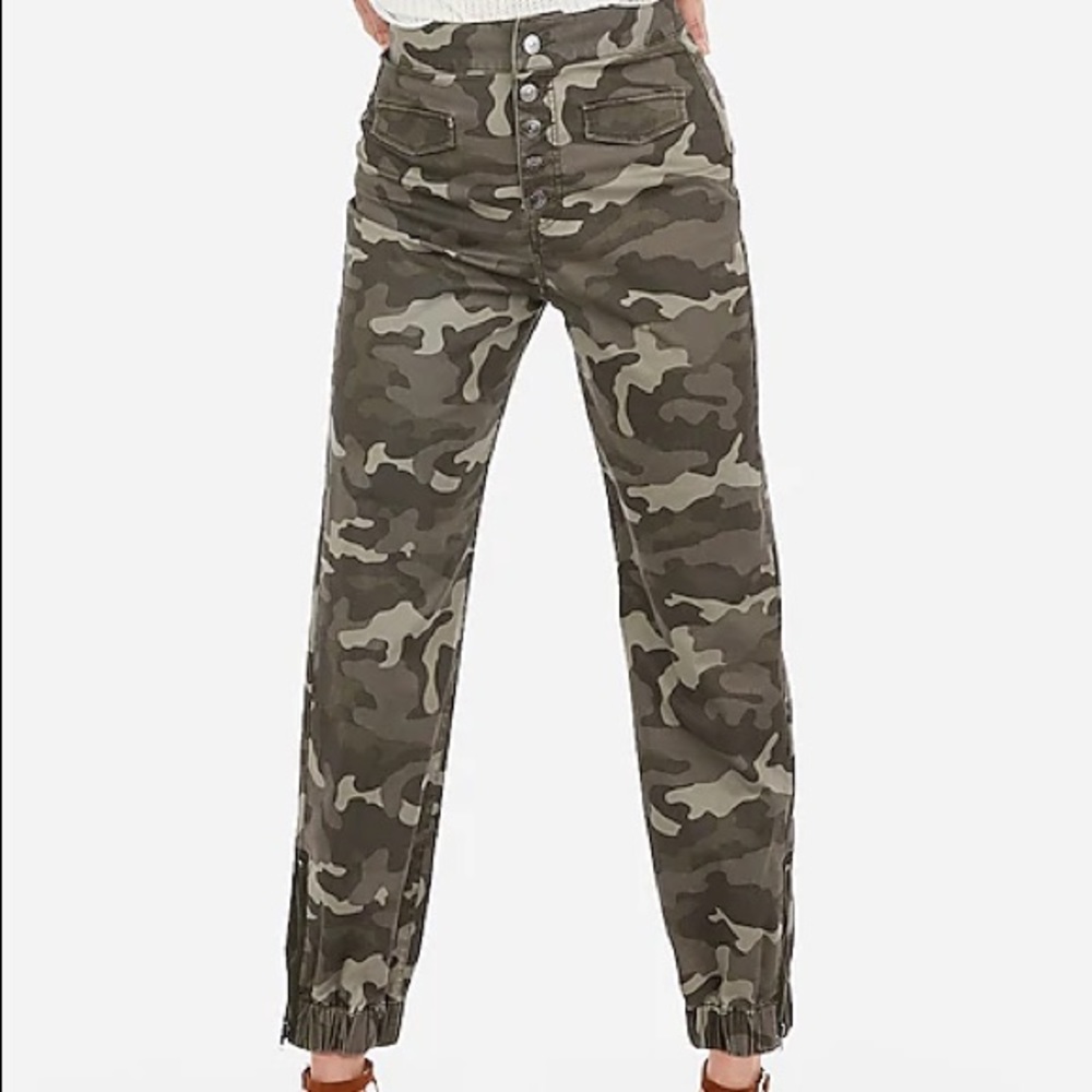 Express Pants - Picture 9 of 9